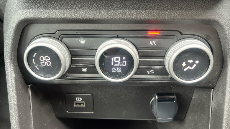 Dacia Jogger 1.0 TCe Extreme SE 5dr Petrol Estate